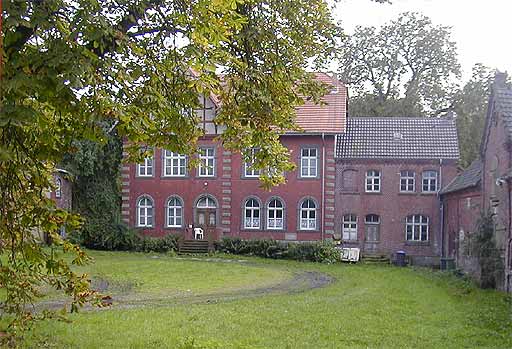 Alter Gutshof in Thningsen am 24.09.2001