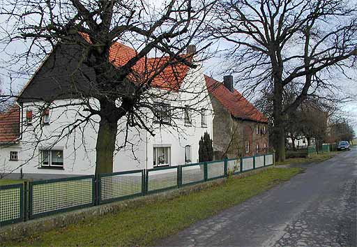 Häuser am Wierlauker Weg in Meiningserbauer am 01.01.1999