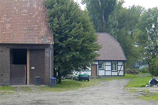 Naturbelassene Hofstelle in Wehringsen am 24.09.2001